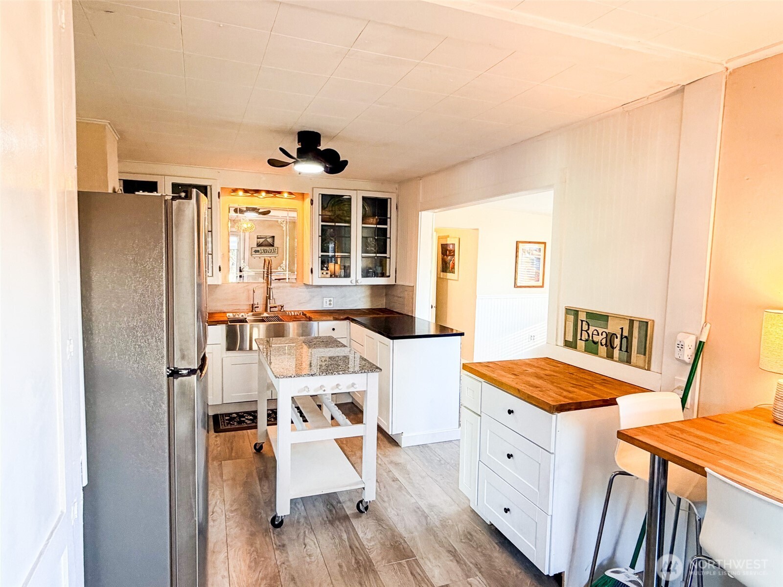 618 Cherry Property Photo 5