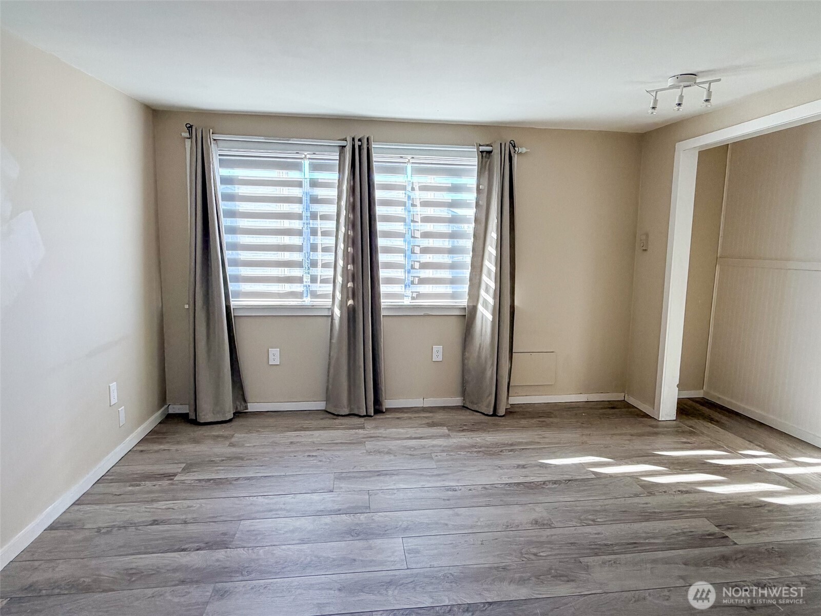 618 Cherry Property Photo 26
