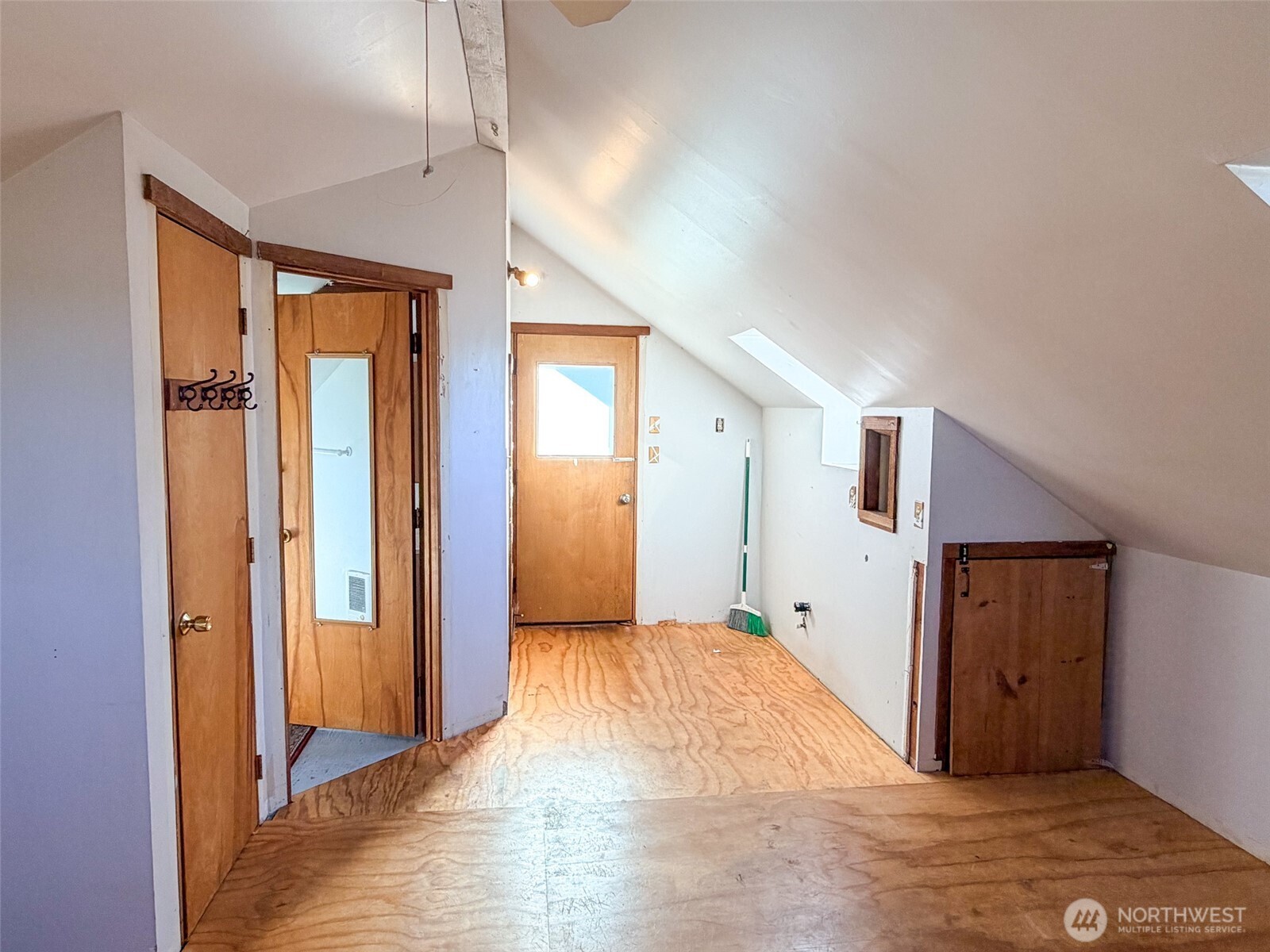 618 Cherry Property Photo 32