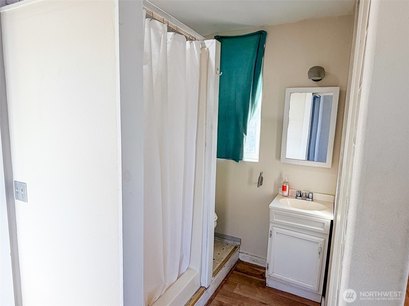 618 Cherry Property Photo 33