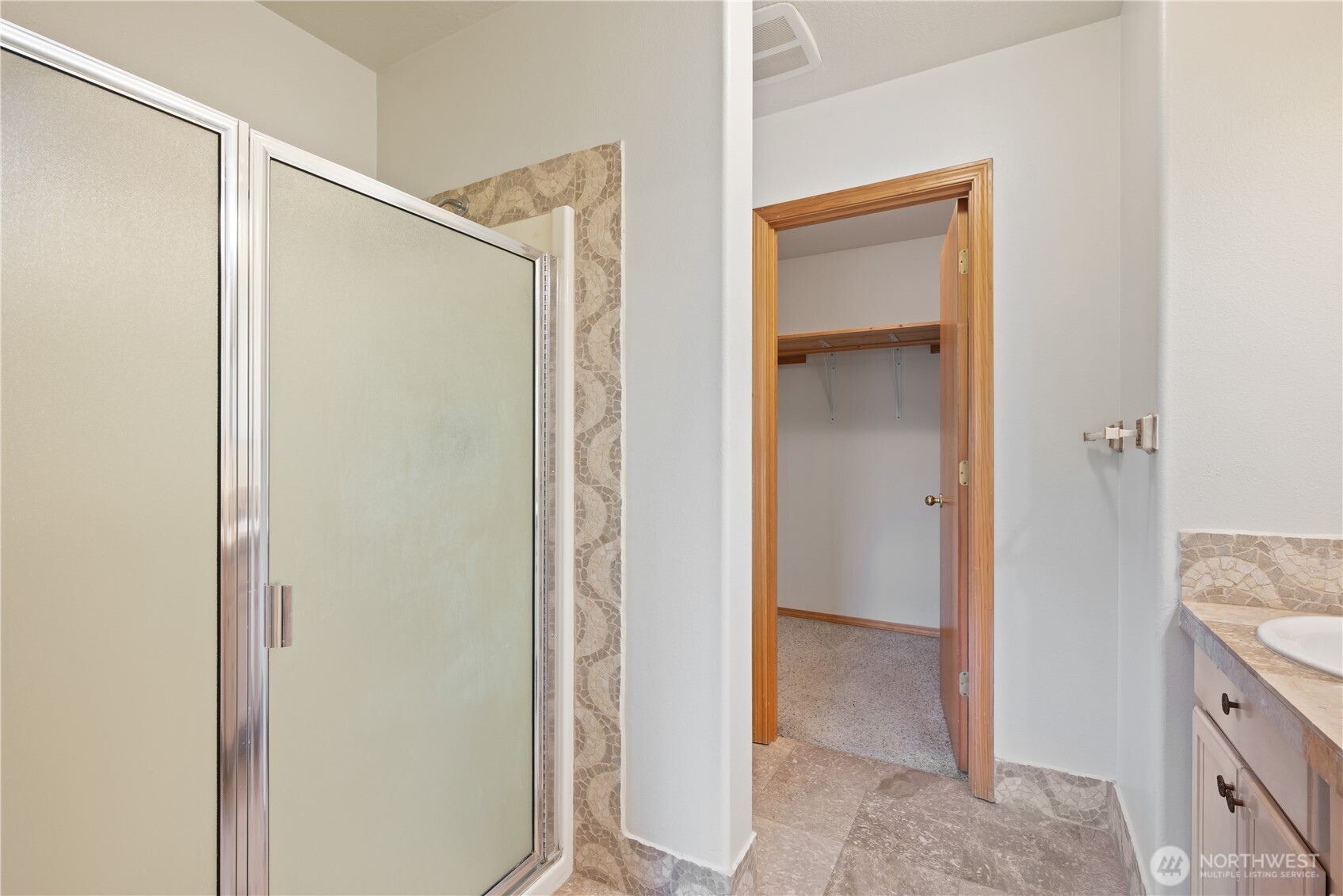 217 Nevada Drive Property Photo 16