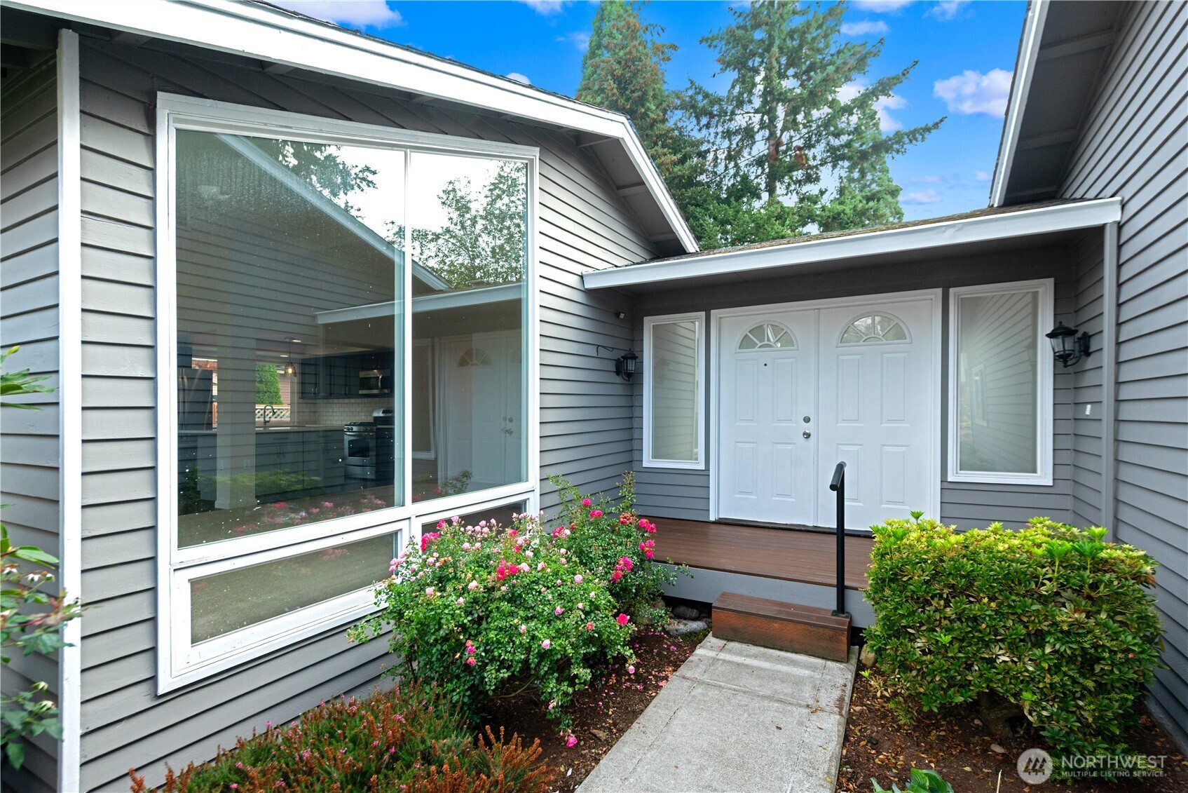 16014 132nd Place Property Photo 2