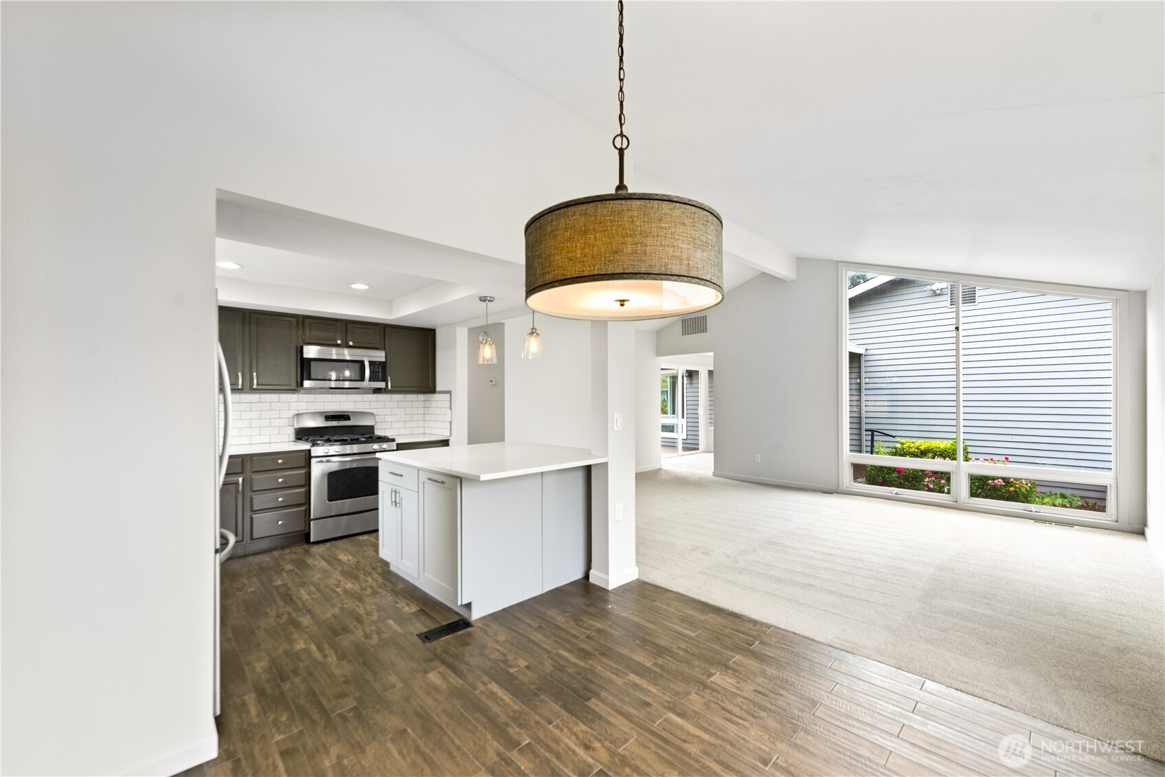 16014 132nd Place Property Photo 8