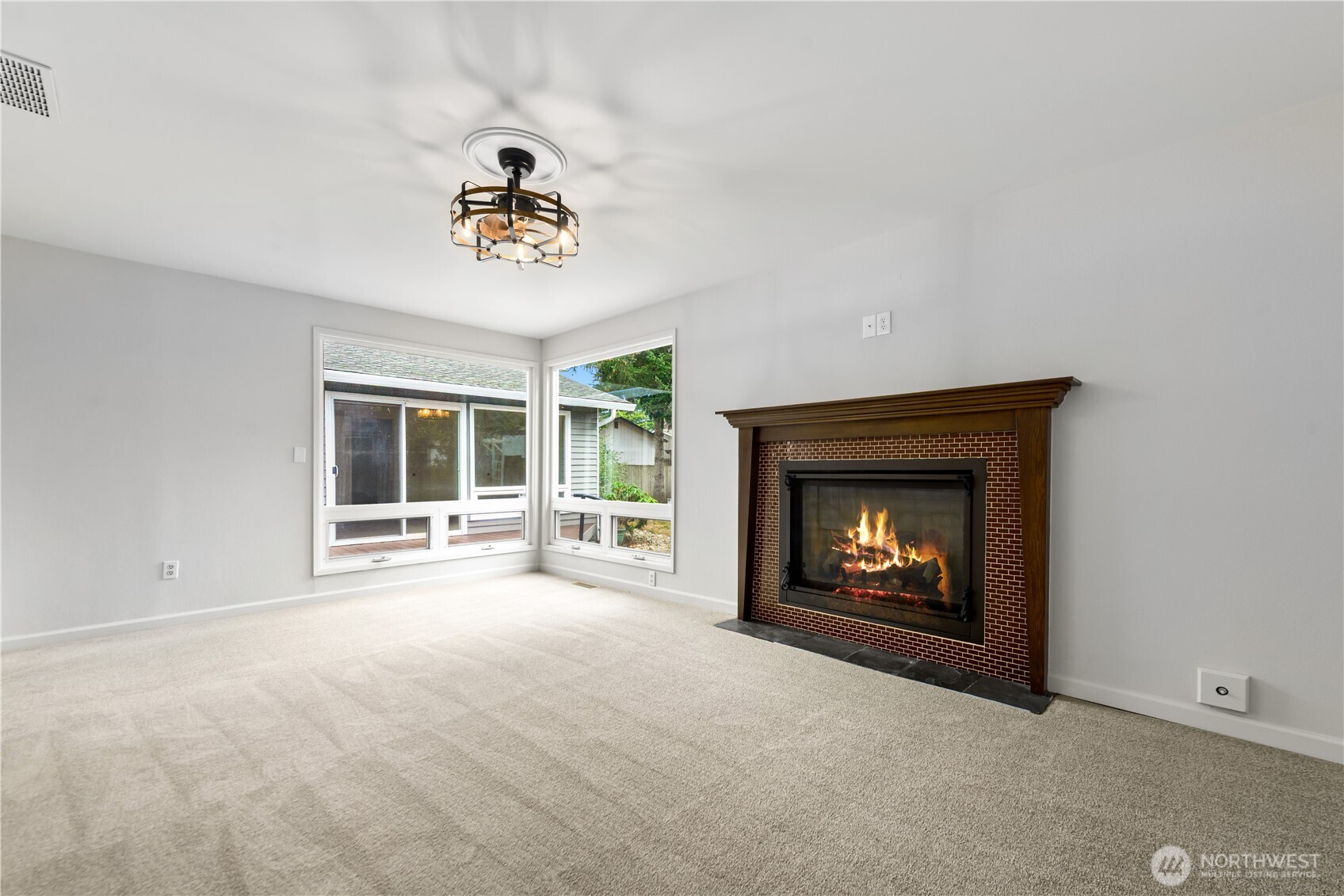 16014 132nd Place Property Photo 12