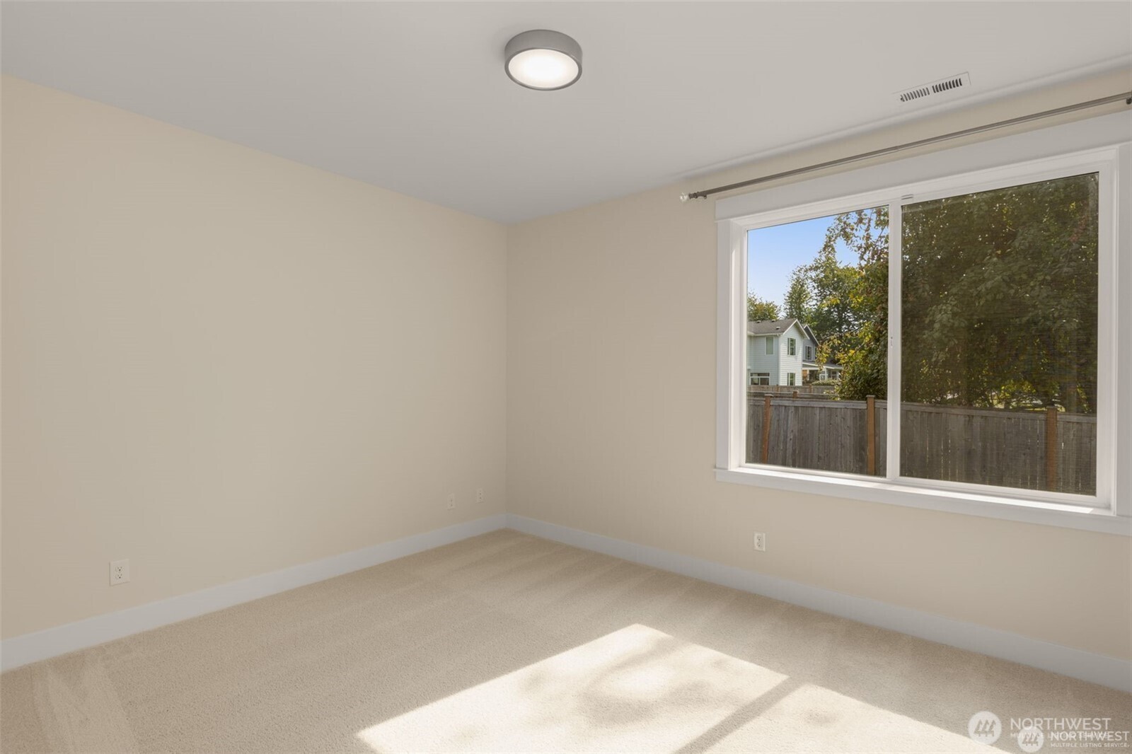 1069 Se 13th Place Property Photo 12
