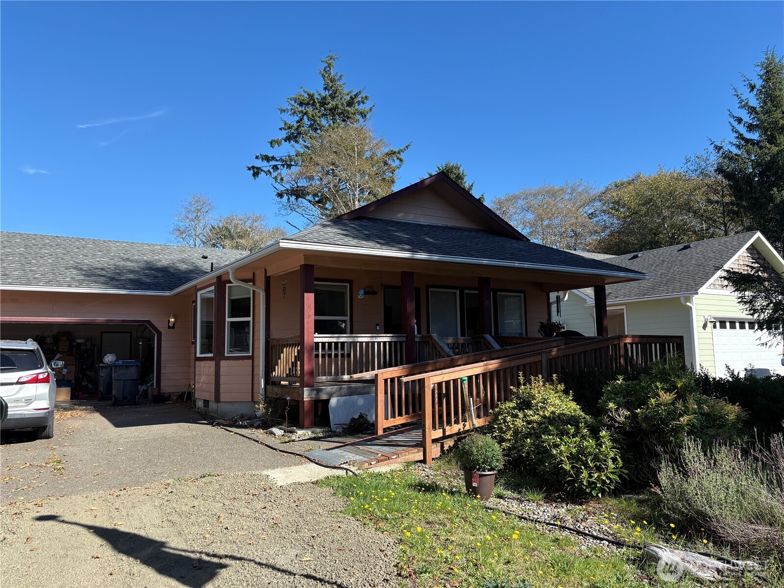 974 Mount Olympus Avenue Property Photo 2