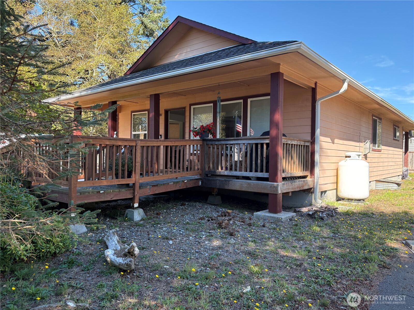 974 Mount Olympus Avenue Property Photo 4