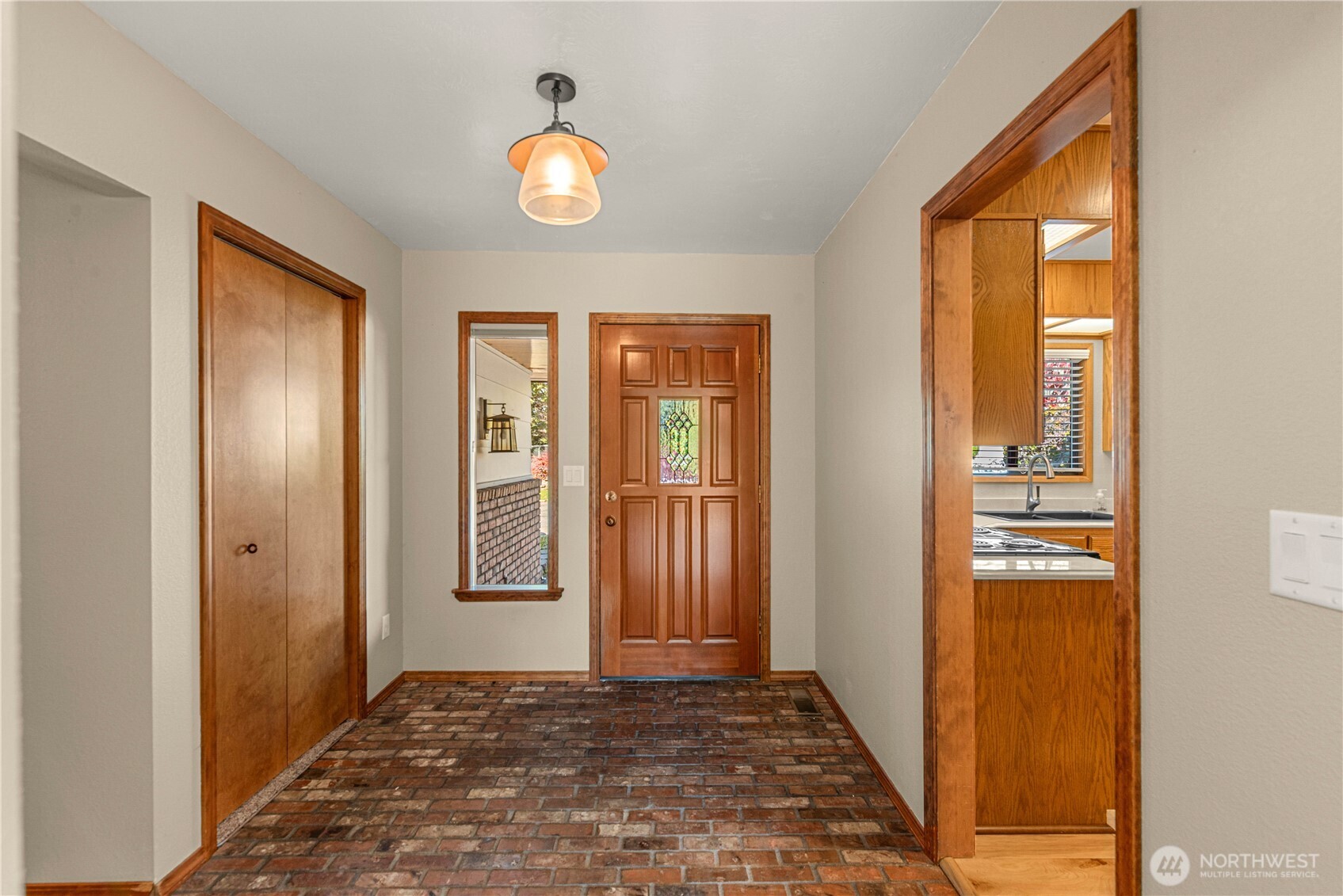 1919 4th Street Property Photo 6
