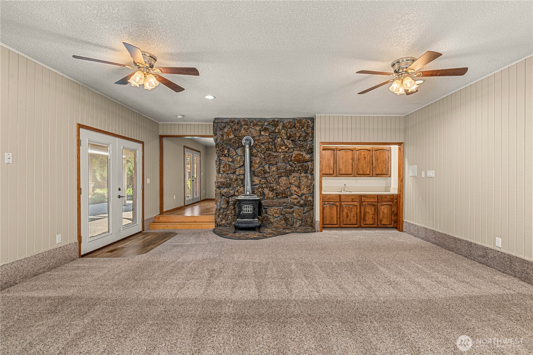 1919 4th Street Property Photo 11