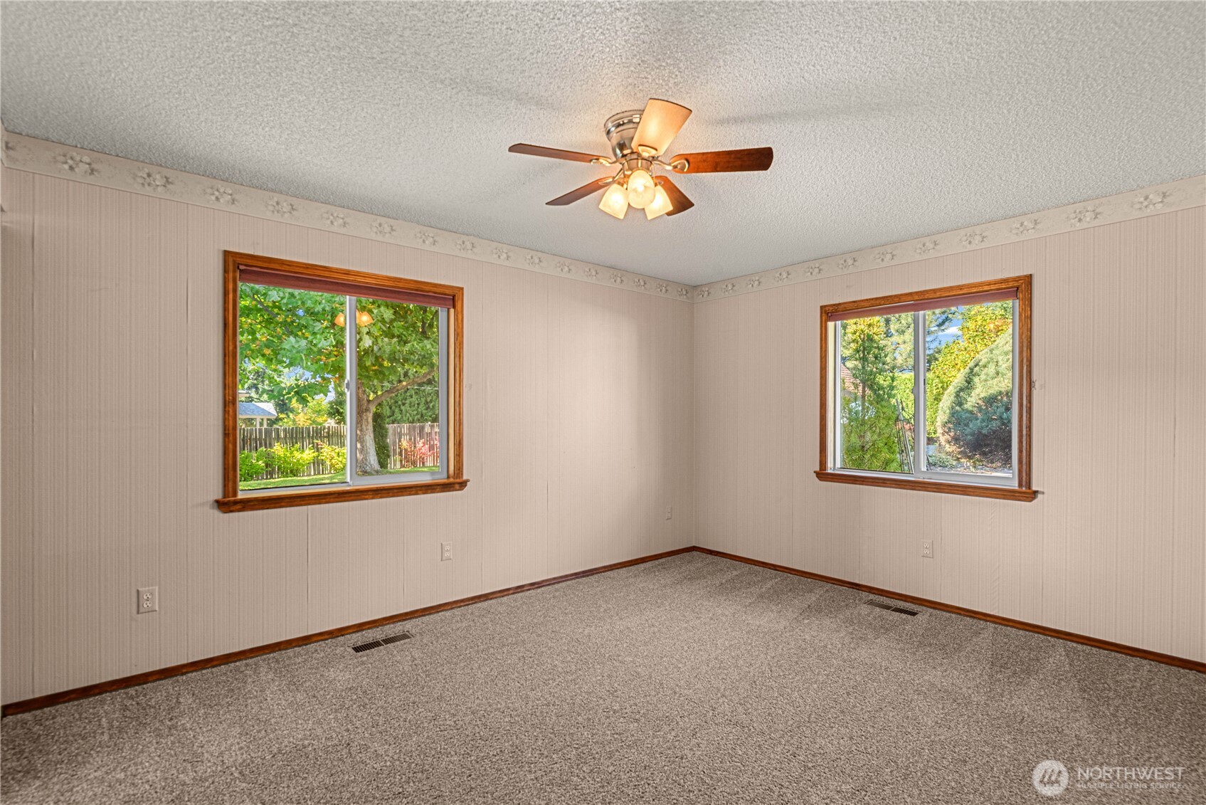 1919 4th Street Property Photo 17