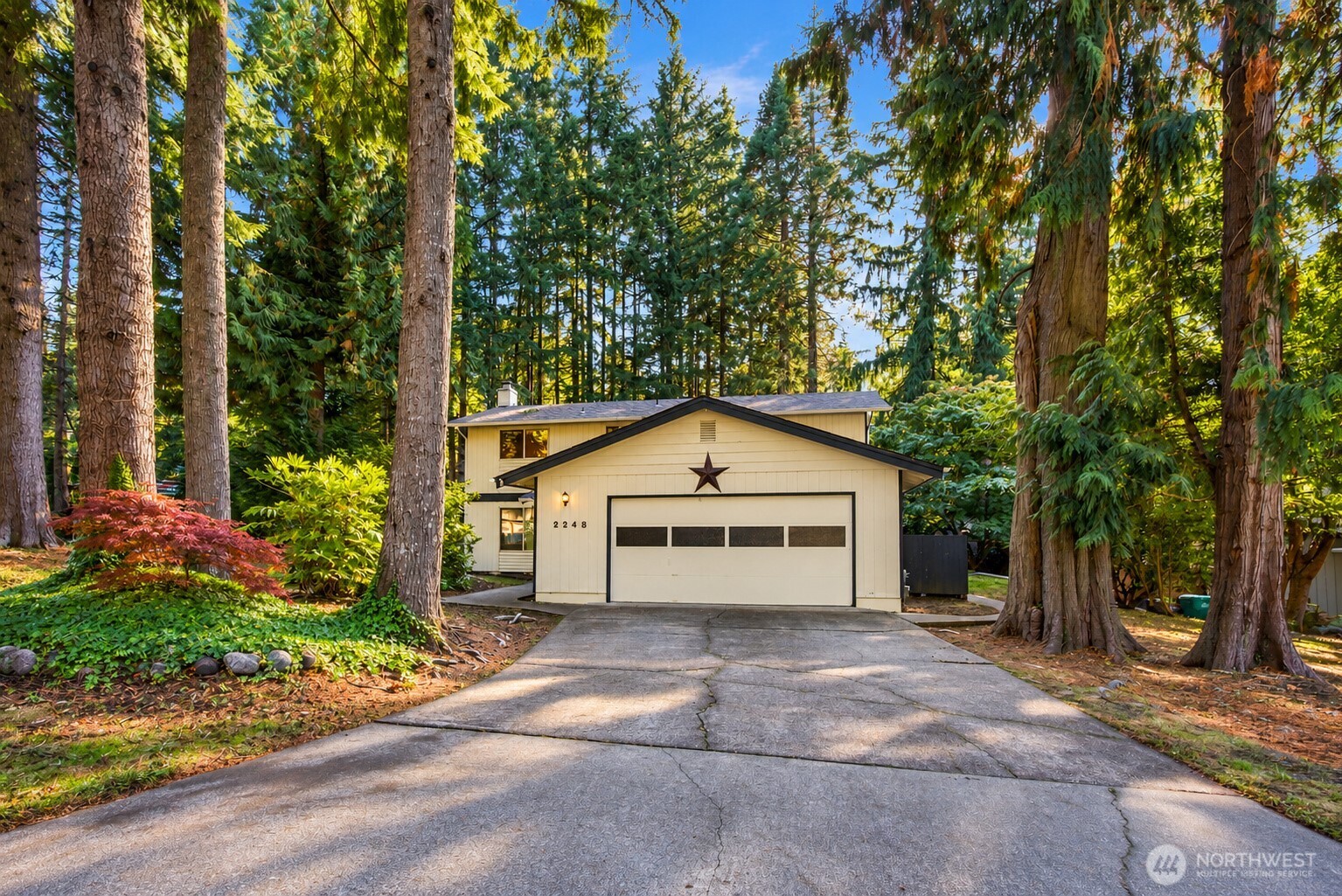 2248 Lakemoor Drive Property Photo 1