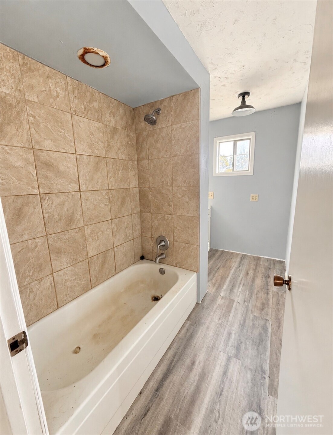 611 Cedar Property Photo 29