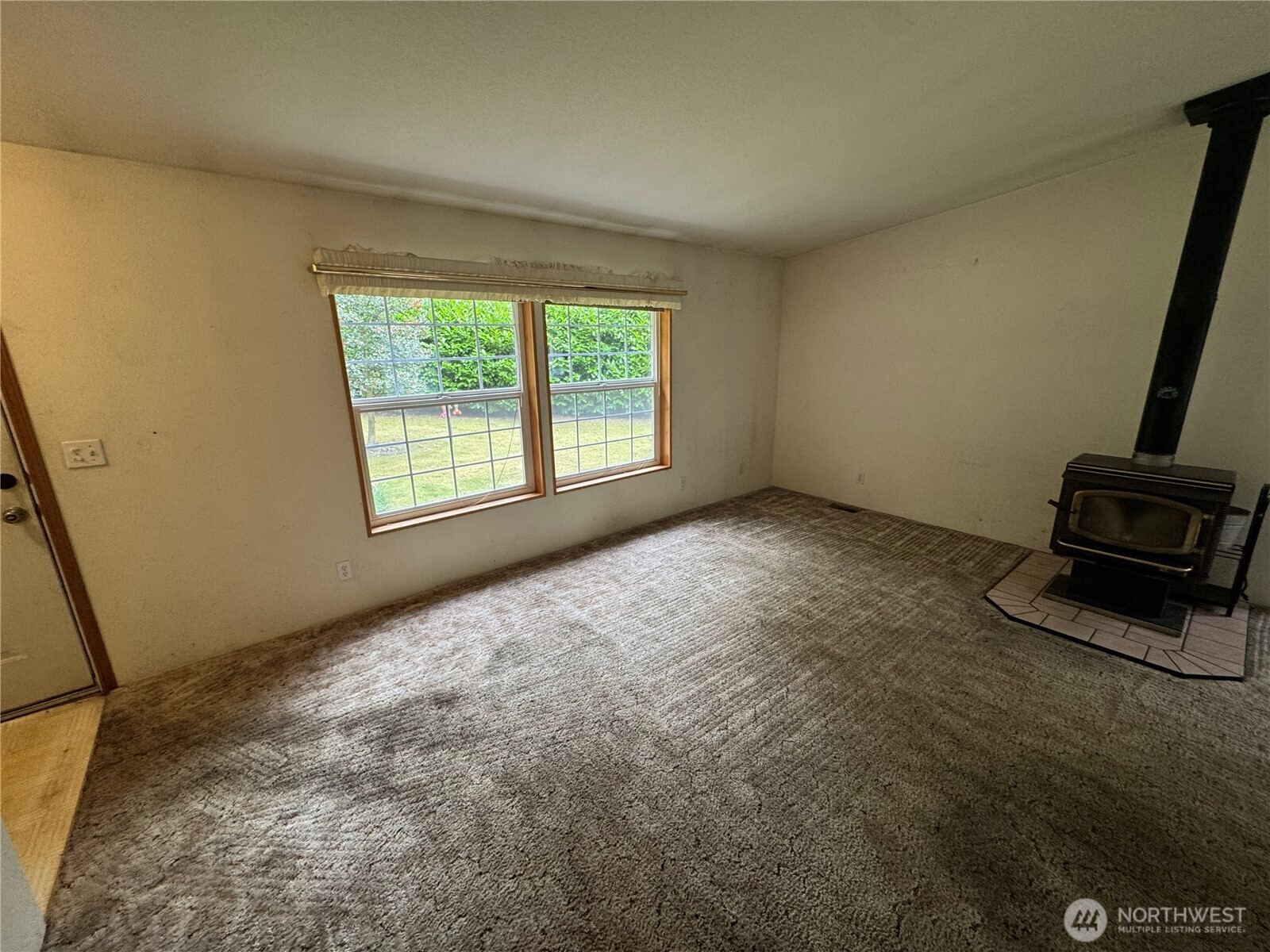 4469 Hett Lane Property Photo 14
