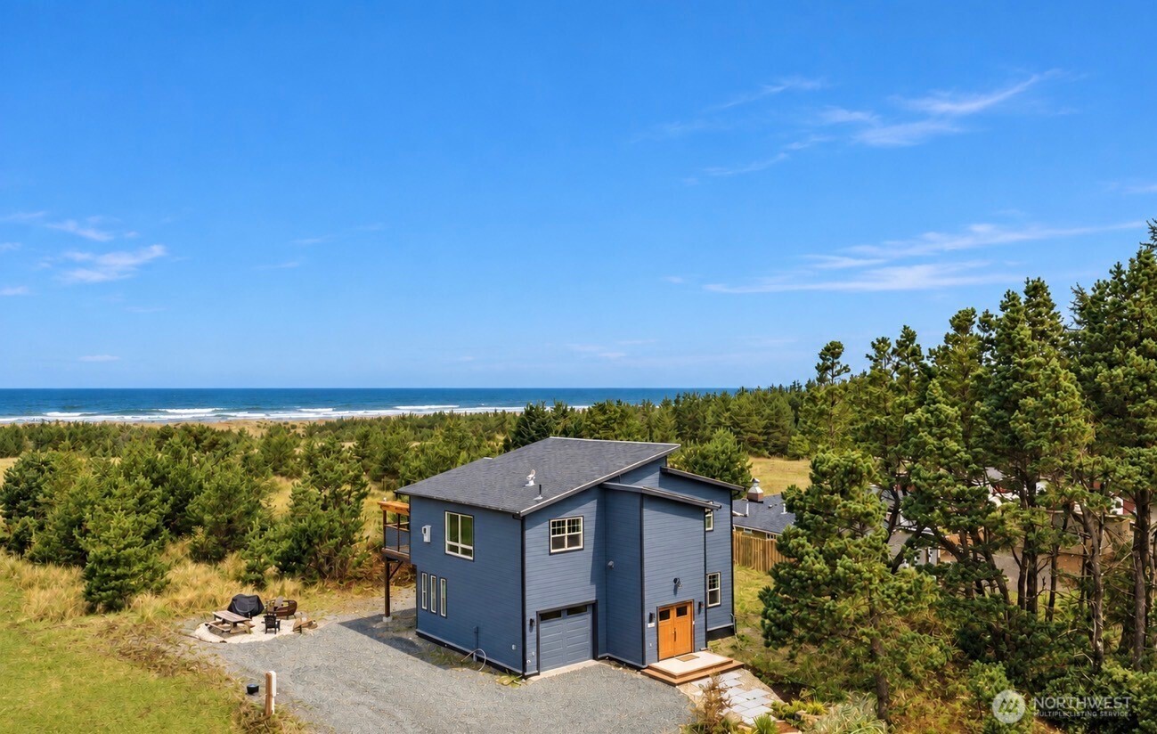 22955 Pacific Way Property Photo 2