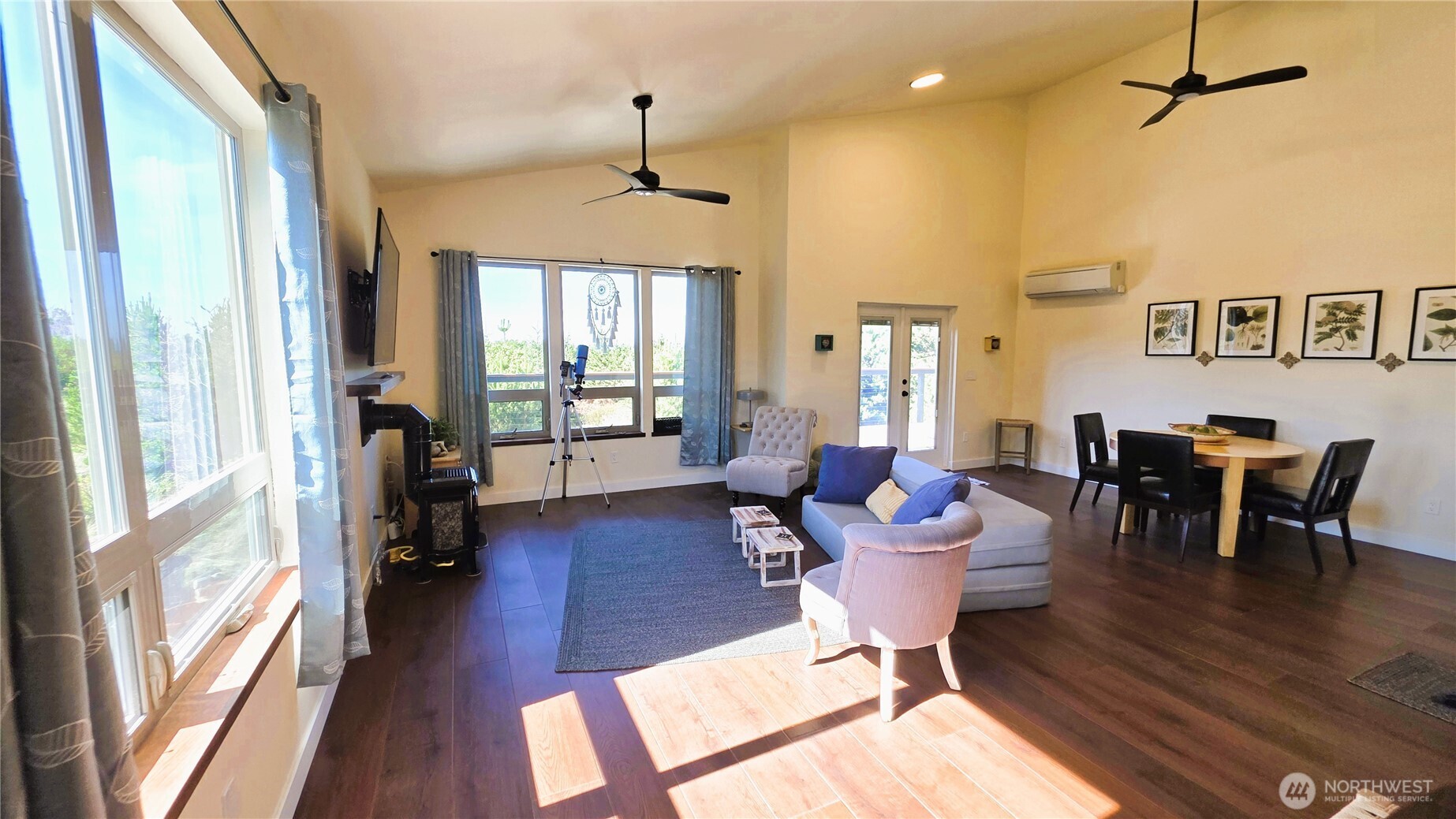 22955 Pacific Way Property Photo 9