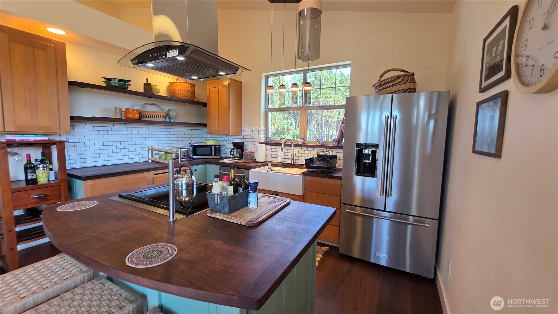22955 Pacific Way Property Photo 11