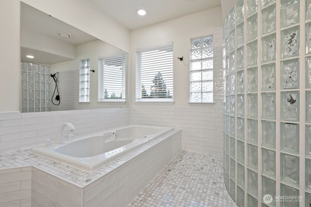2505 263rd Street Ct Property Photo 23