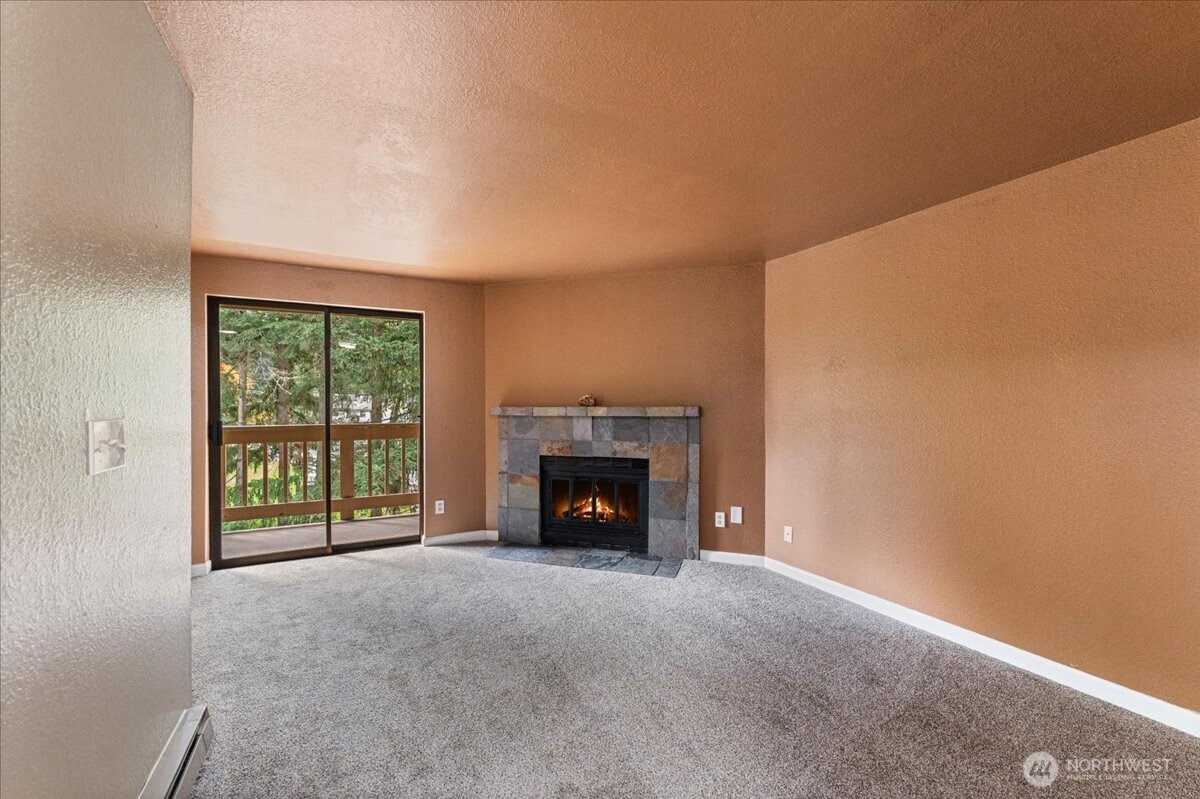 17435 119 Lane D31 Property Photo 3