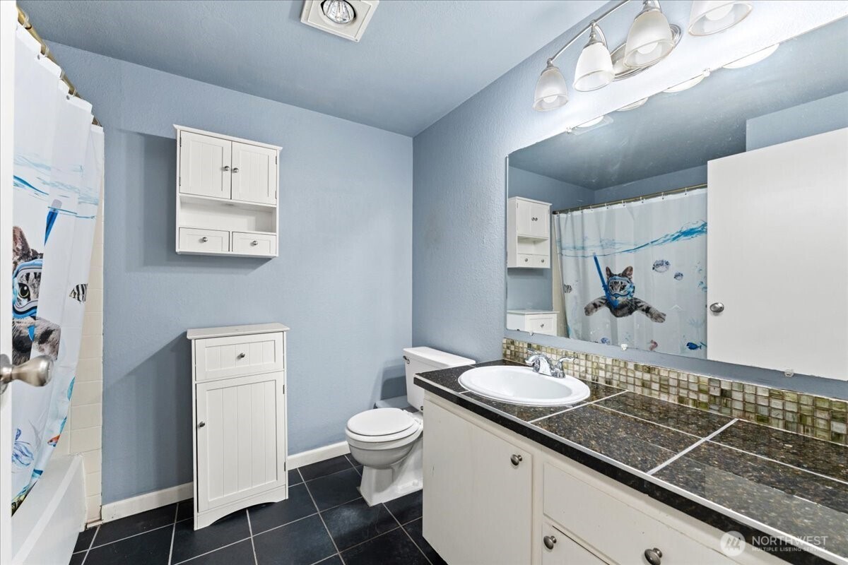 17435 119 Lane D31 Property Photo 10