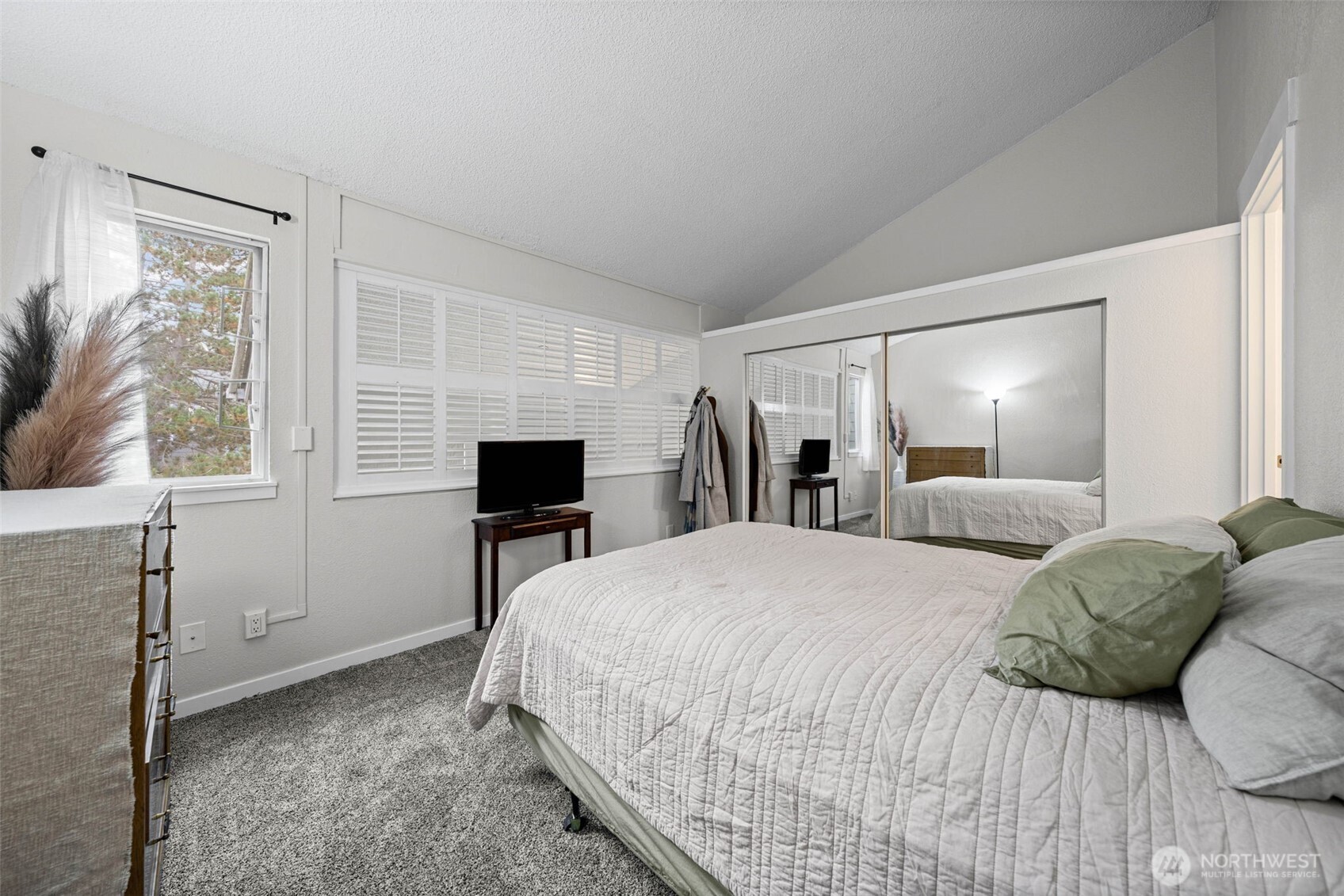 826 Pike Street C6 Property Photo 13