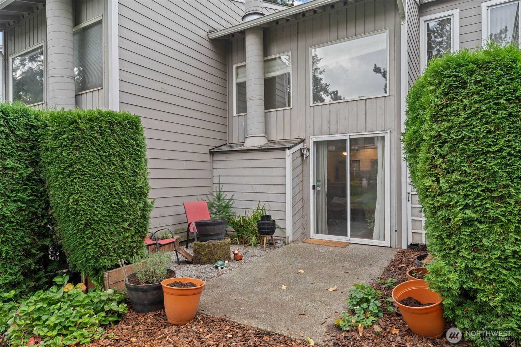 826 Pike Street C6 Property Photo 24