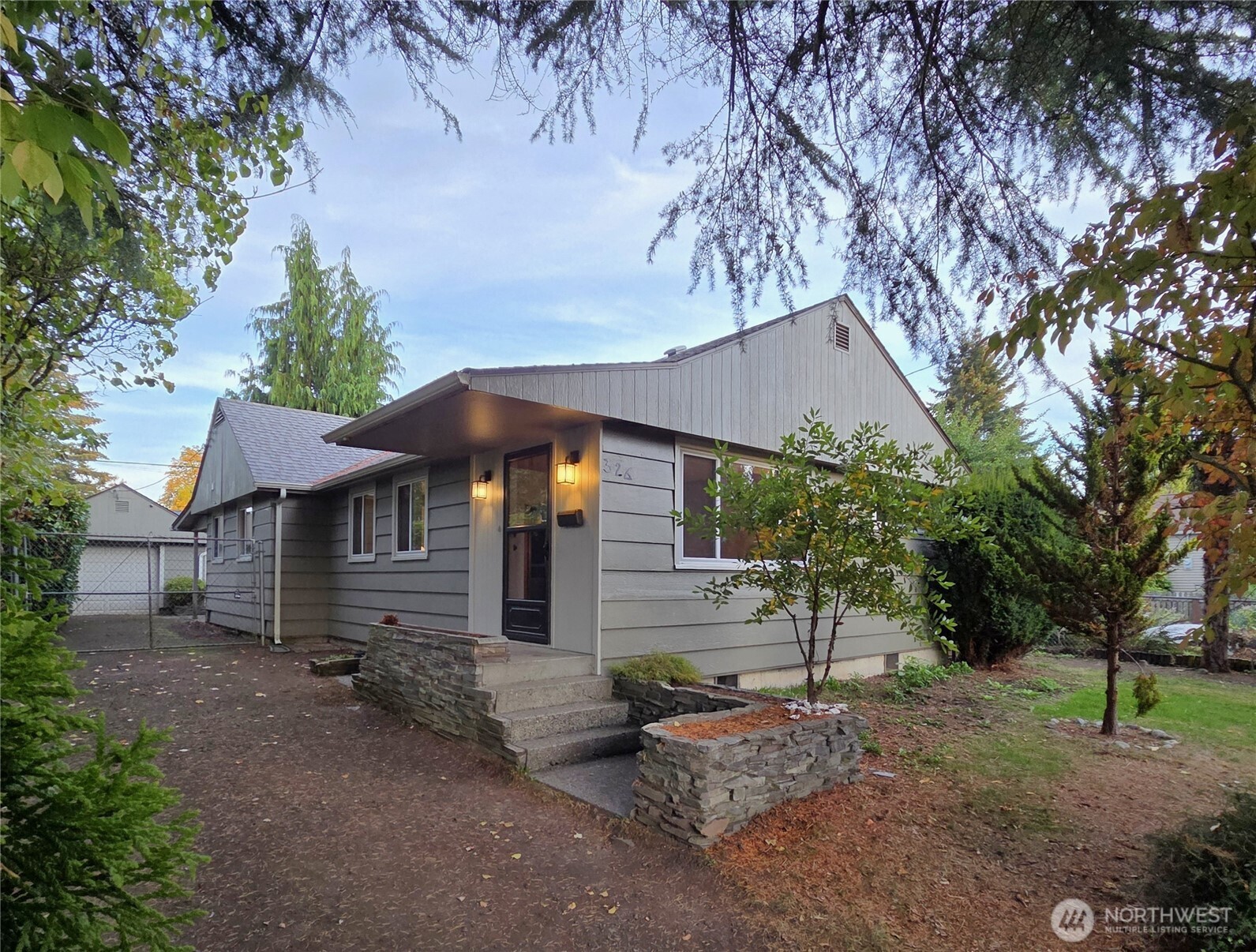 326 Milroy Avenue Property Photo 1