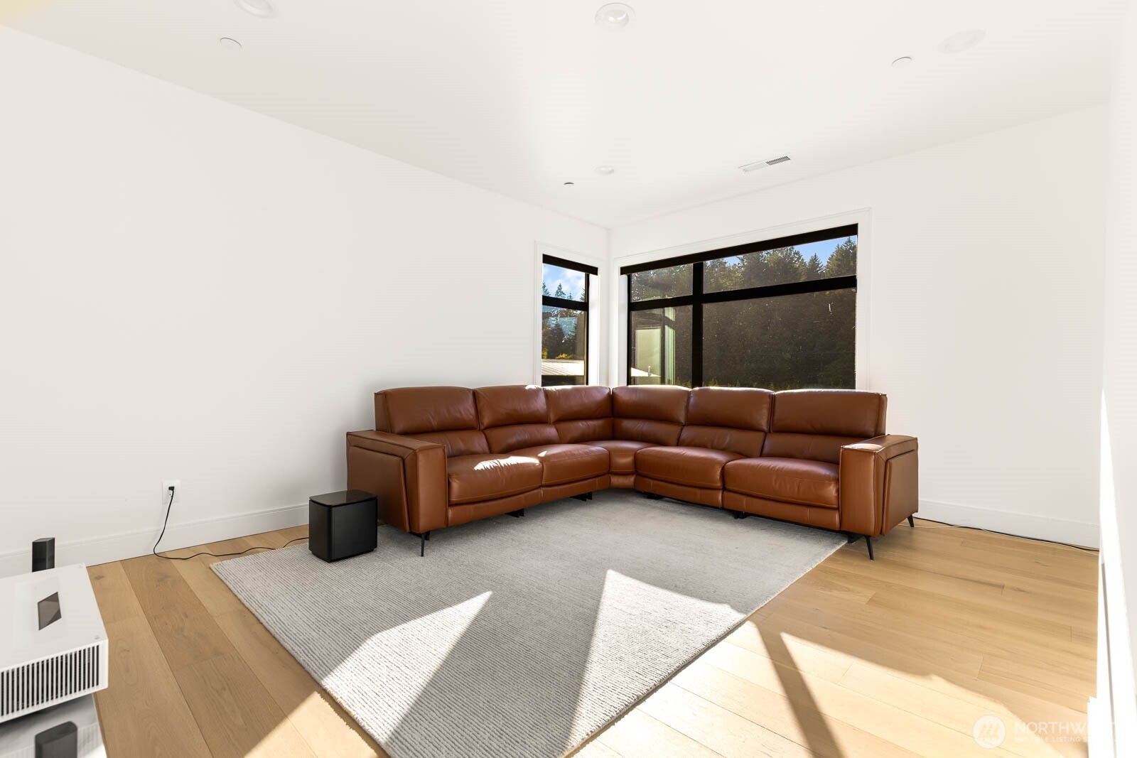 5411 Waller Road Property Photo 36