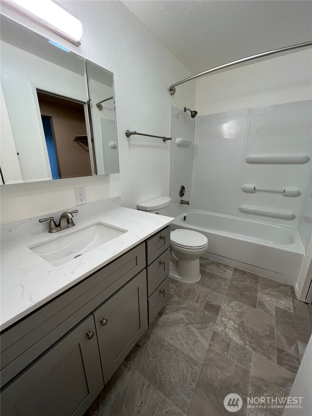 8305 53rd Avenue 5 Property Photo 14