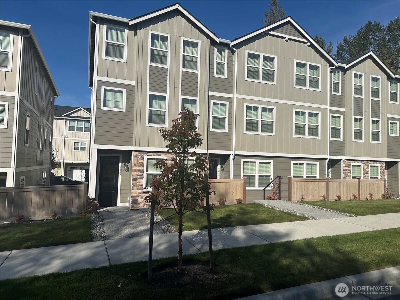 9007 172nd Street Property Photo 1