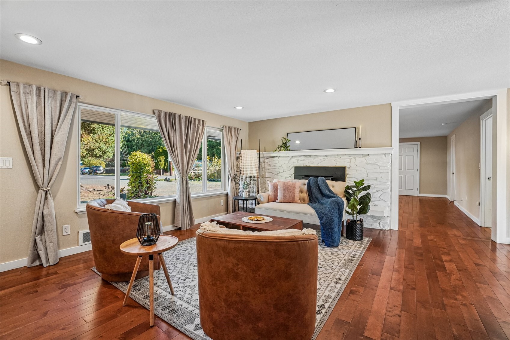208 116th Place Property Photo 8