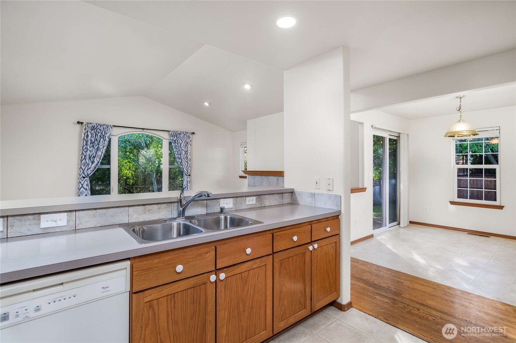 3917 Copper Pond Place Property Photo 12
