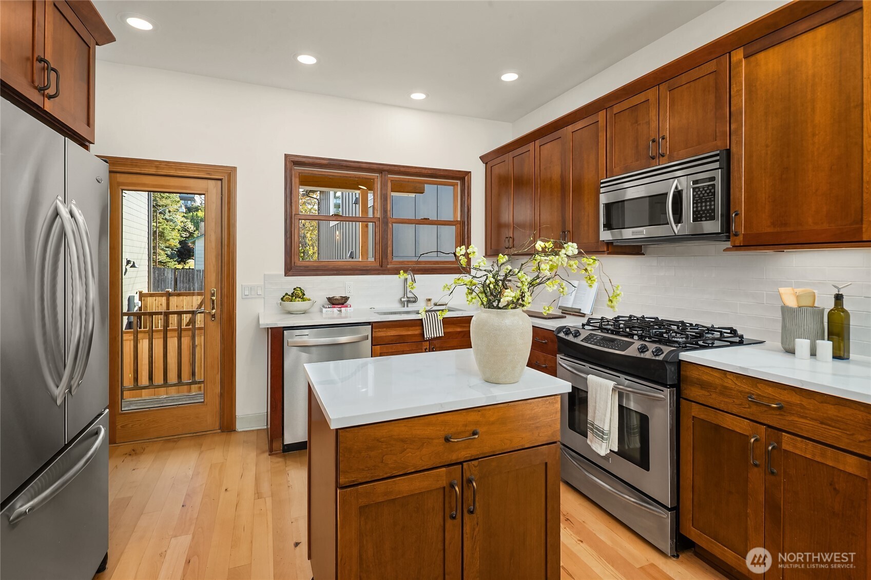 646 Alder Street A Property Photo 11