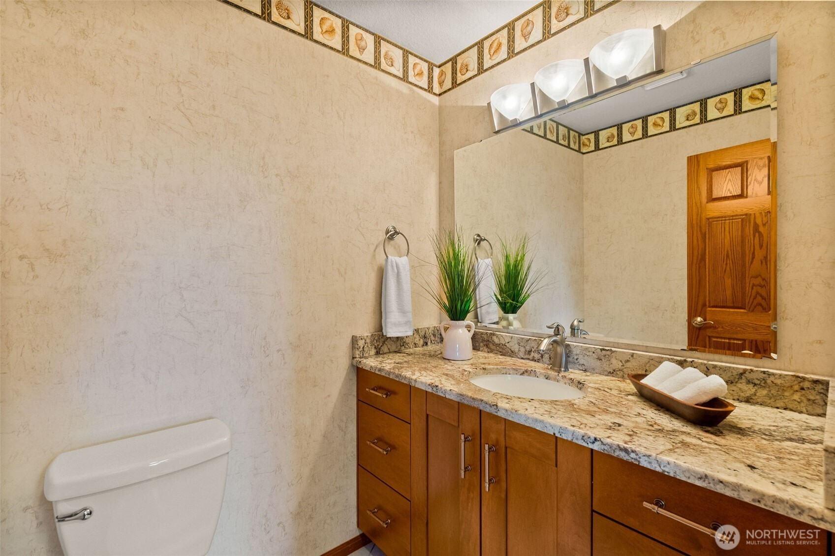 4295 Bush Mountain Drive Property Photo 17