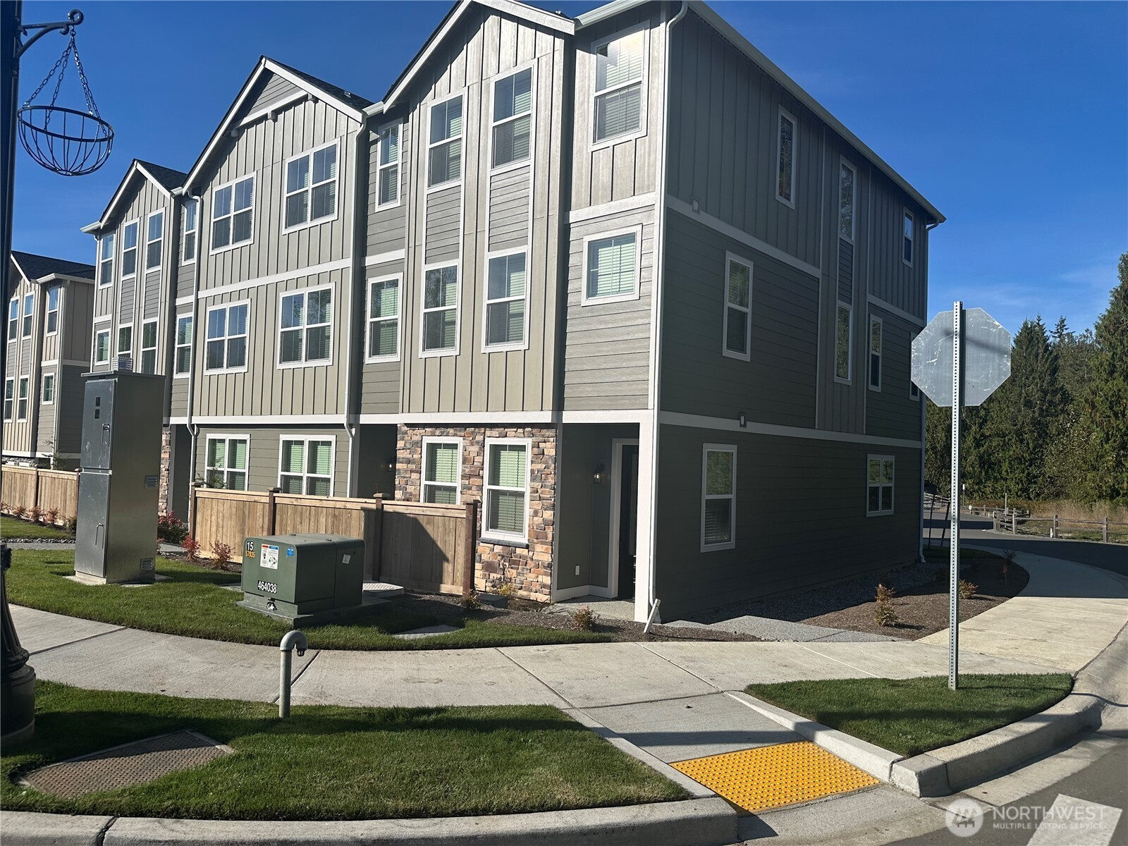 9019 172nd Street Property Photo 1