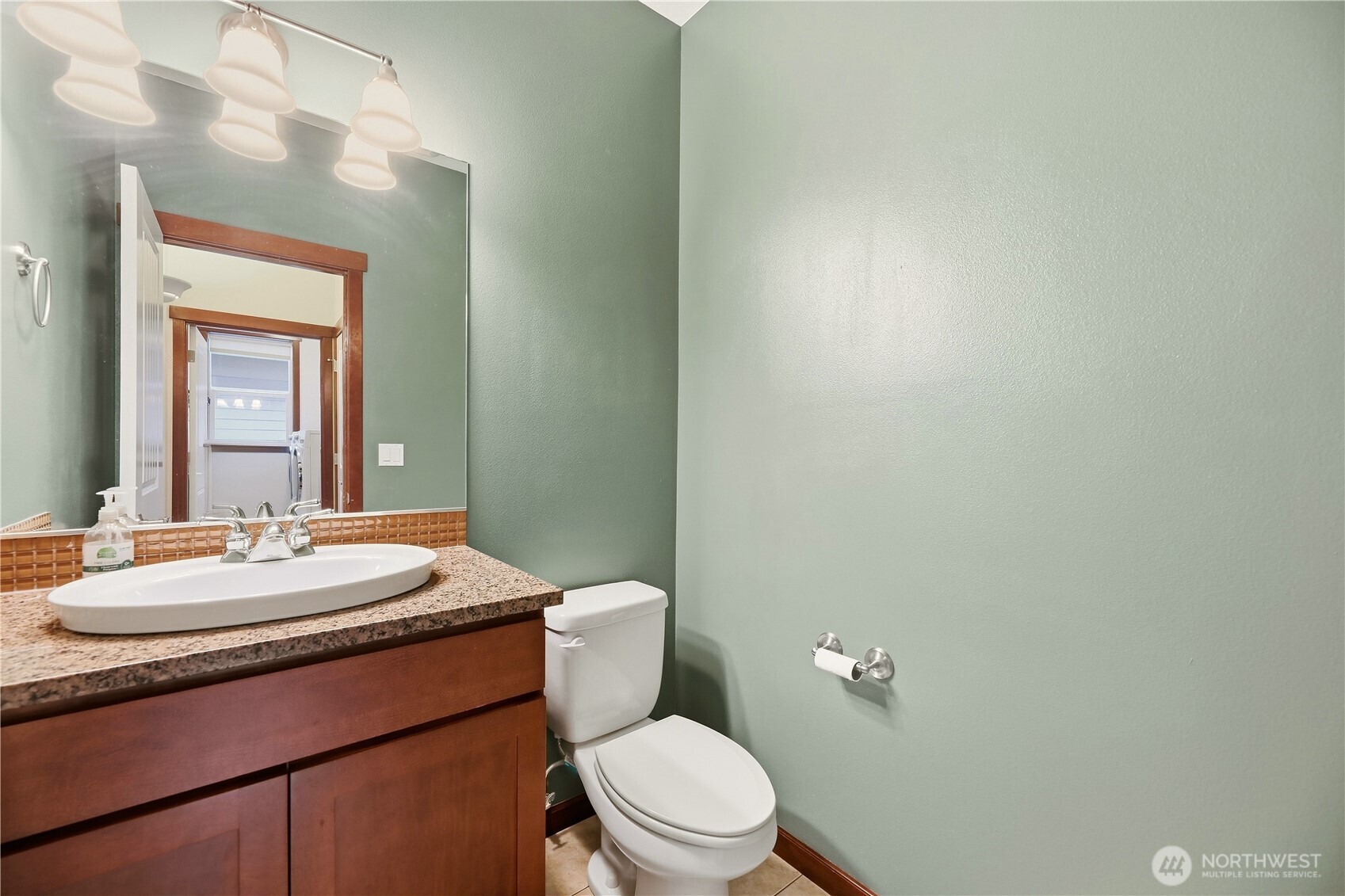 1414 Lake Roesiger Drive Property Photo 10