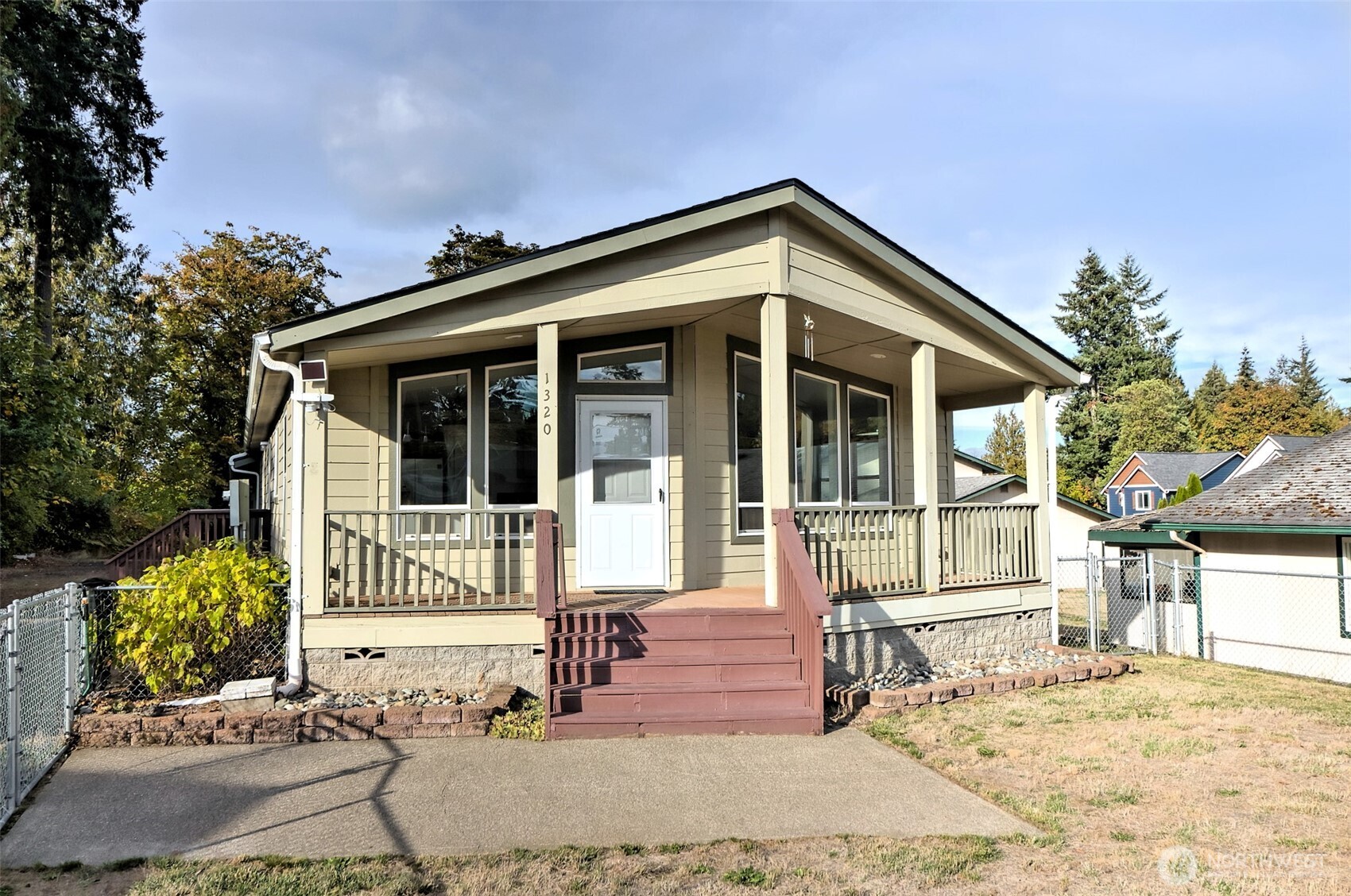 1320 Dickinson Avenue Property Photo 1