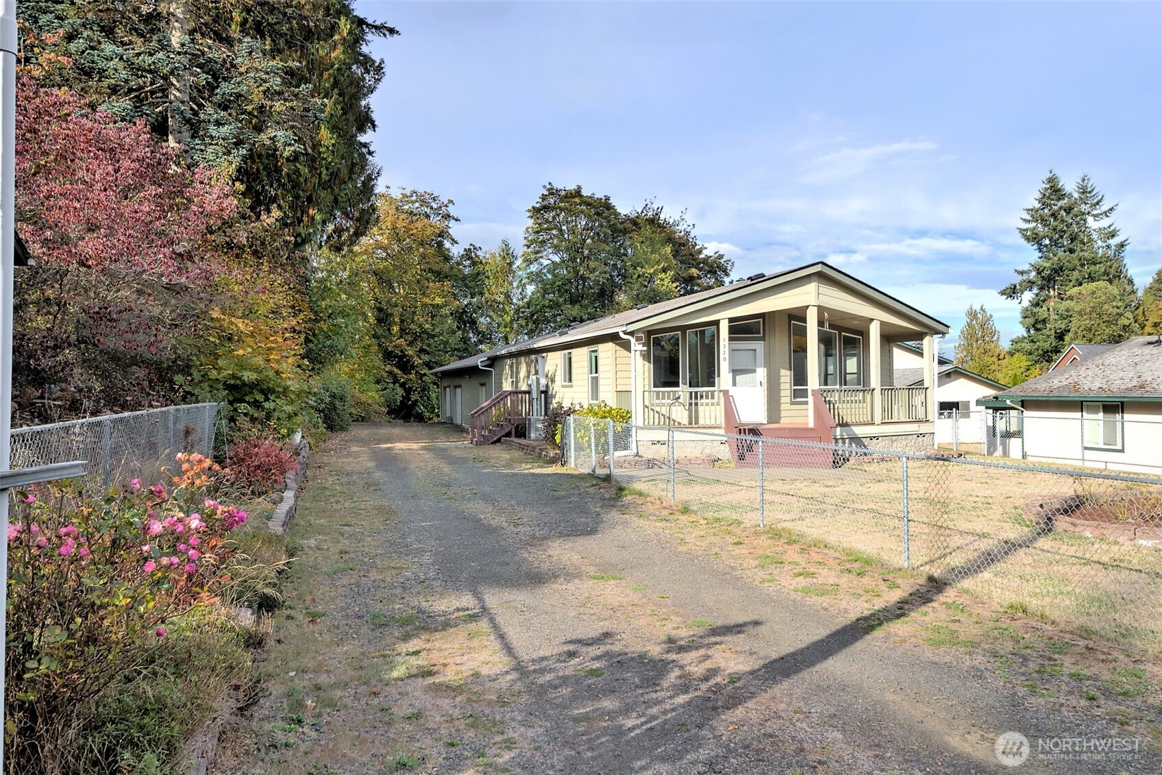 1320 Dickinson Avenue Property Photo 3