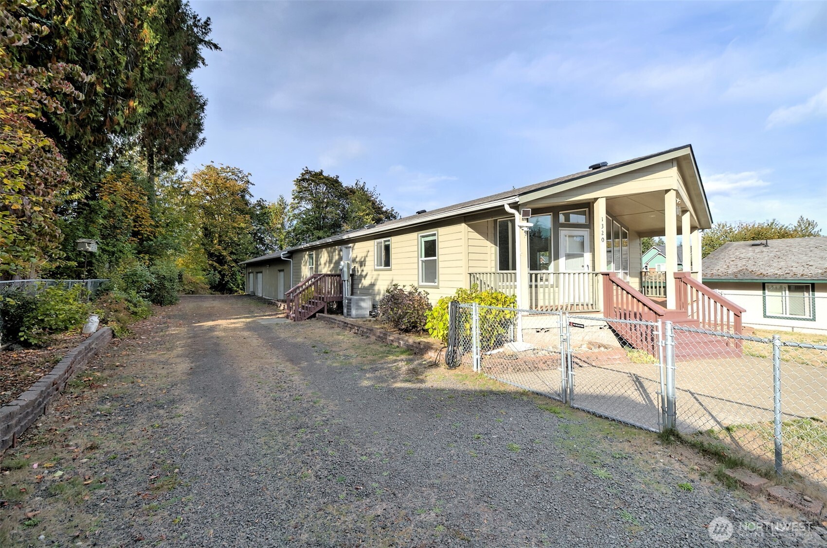 1320 Dickinson Avenue Property Photo 5