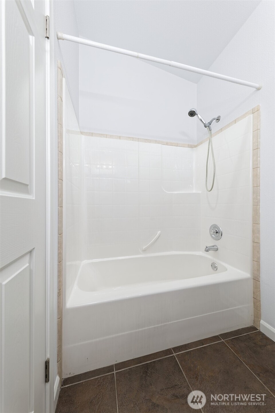1320 Dickinson Avenue Property Photo 21