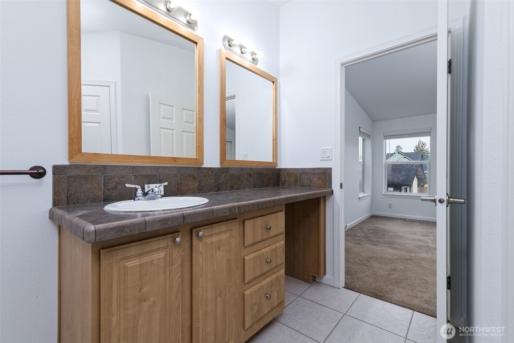 1320 Dickinson Avenue Property Photo 24