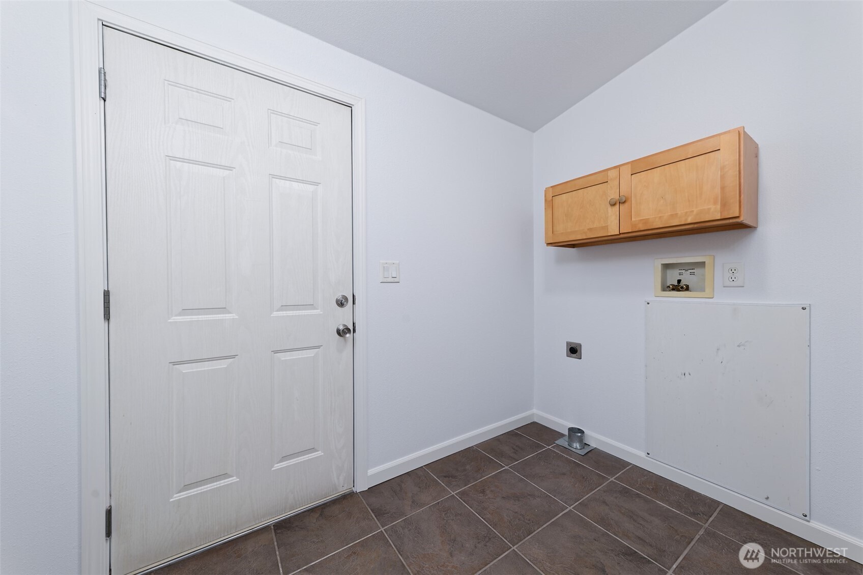 1320 Dickinson Avenue Property Photo 28