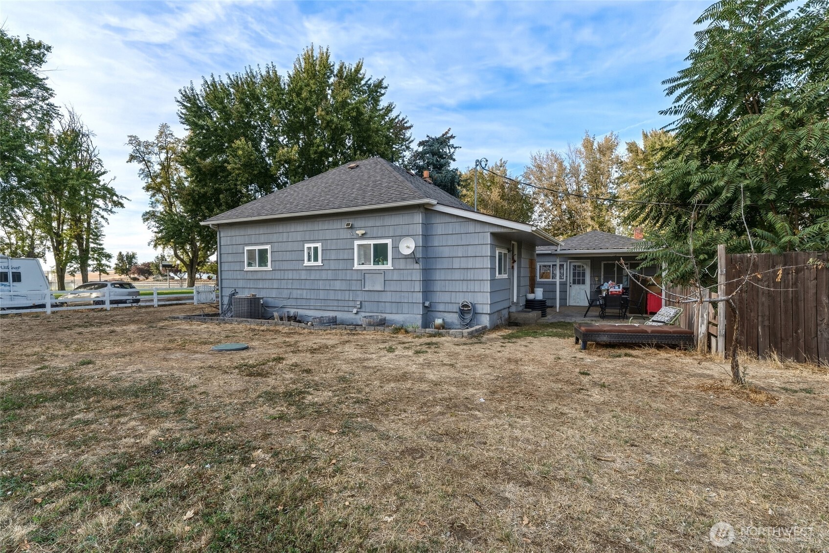 104 S B Street Property Photo 8
