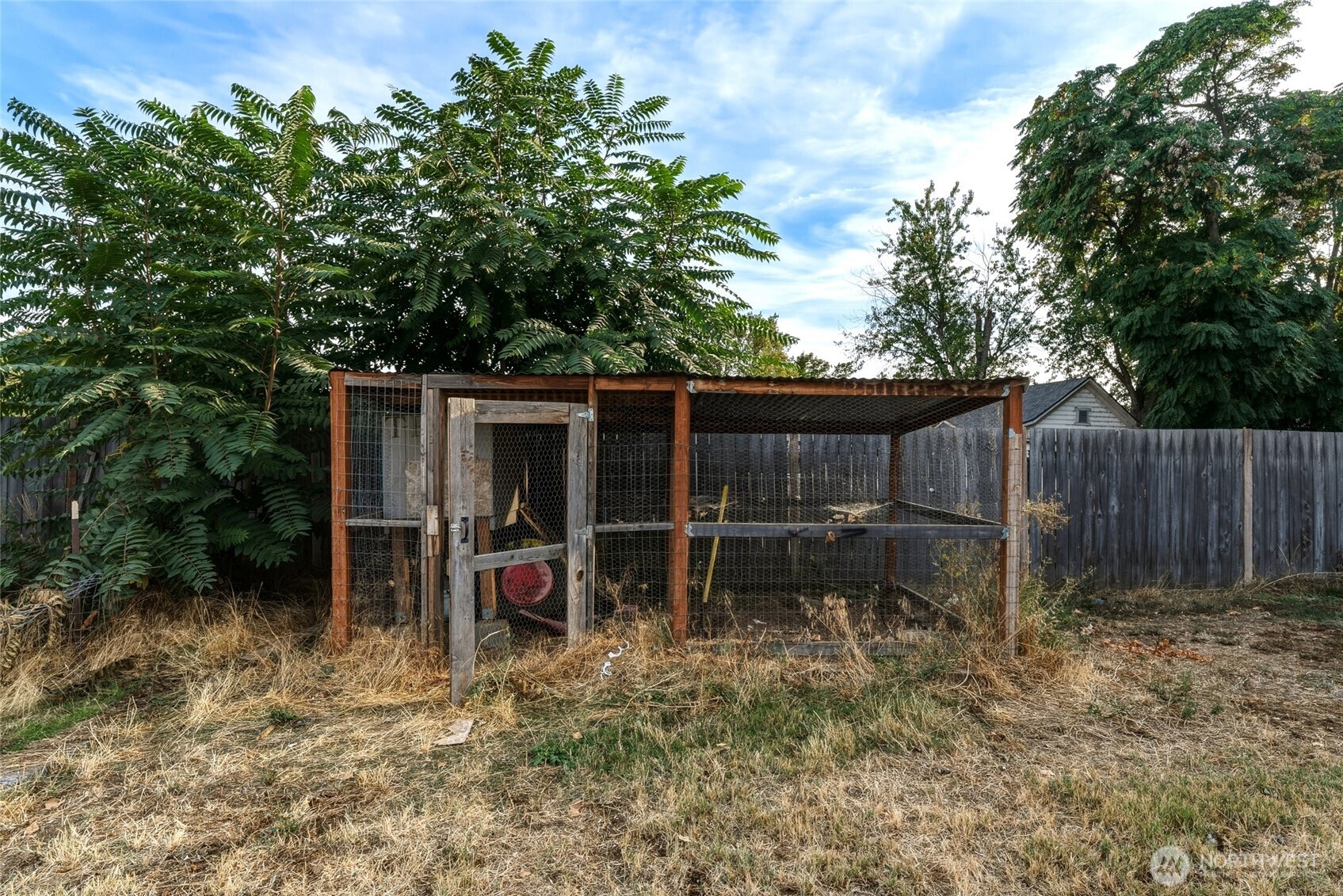 104 S B Street Property Photo 10