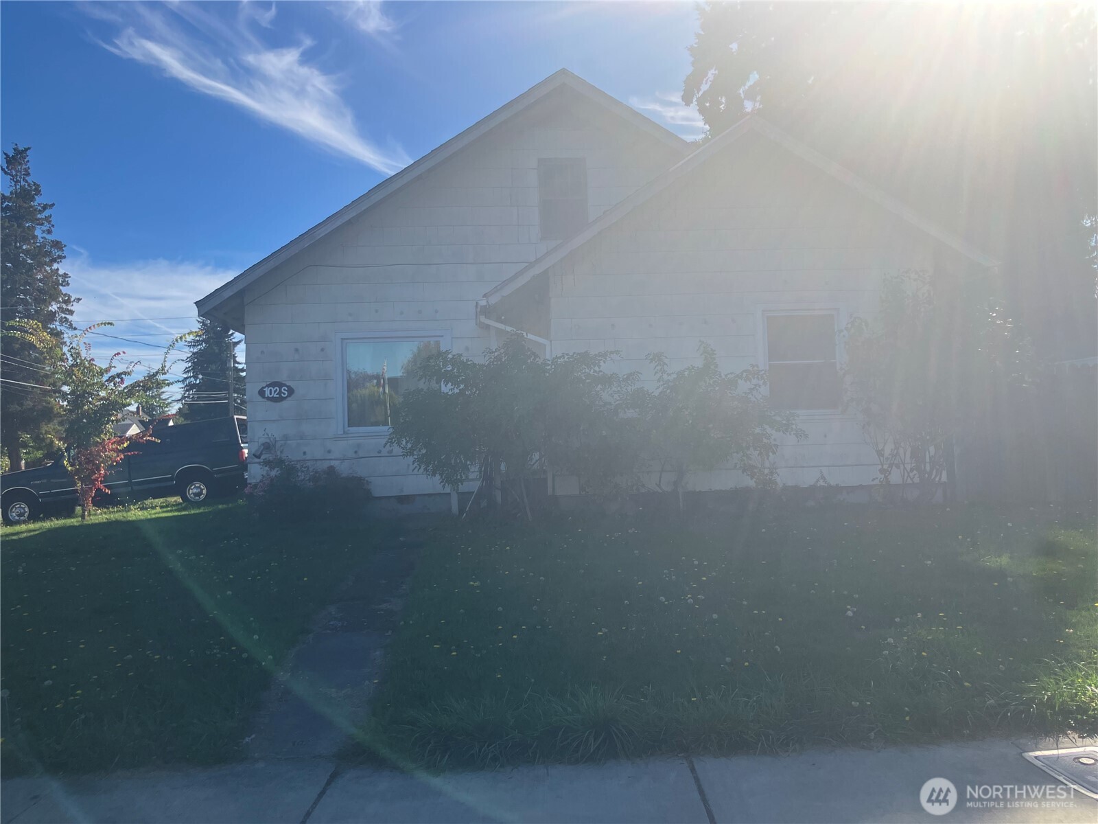102 S 64th St Property Photo 2