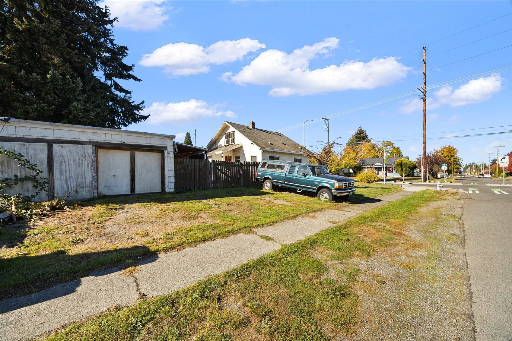 102 S 64th St Property Photo 32