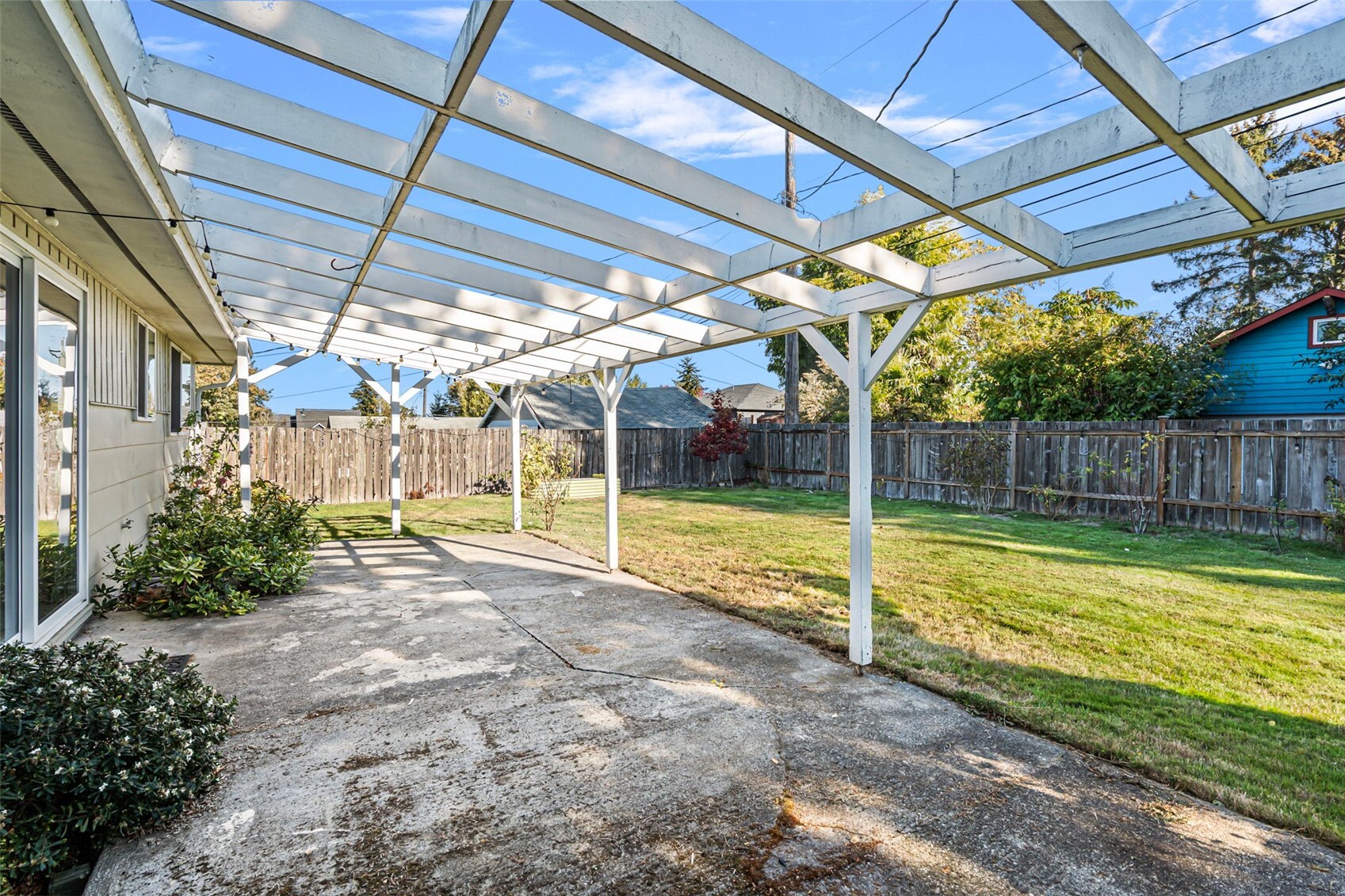 5031 N Bristol Street Property Photo 23