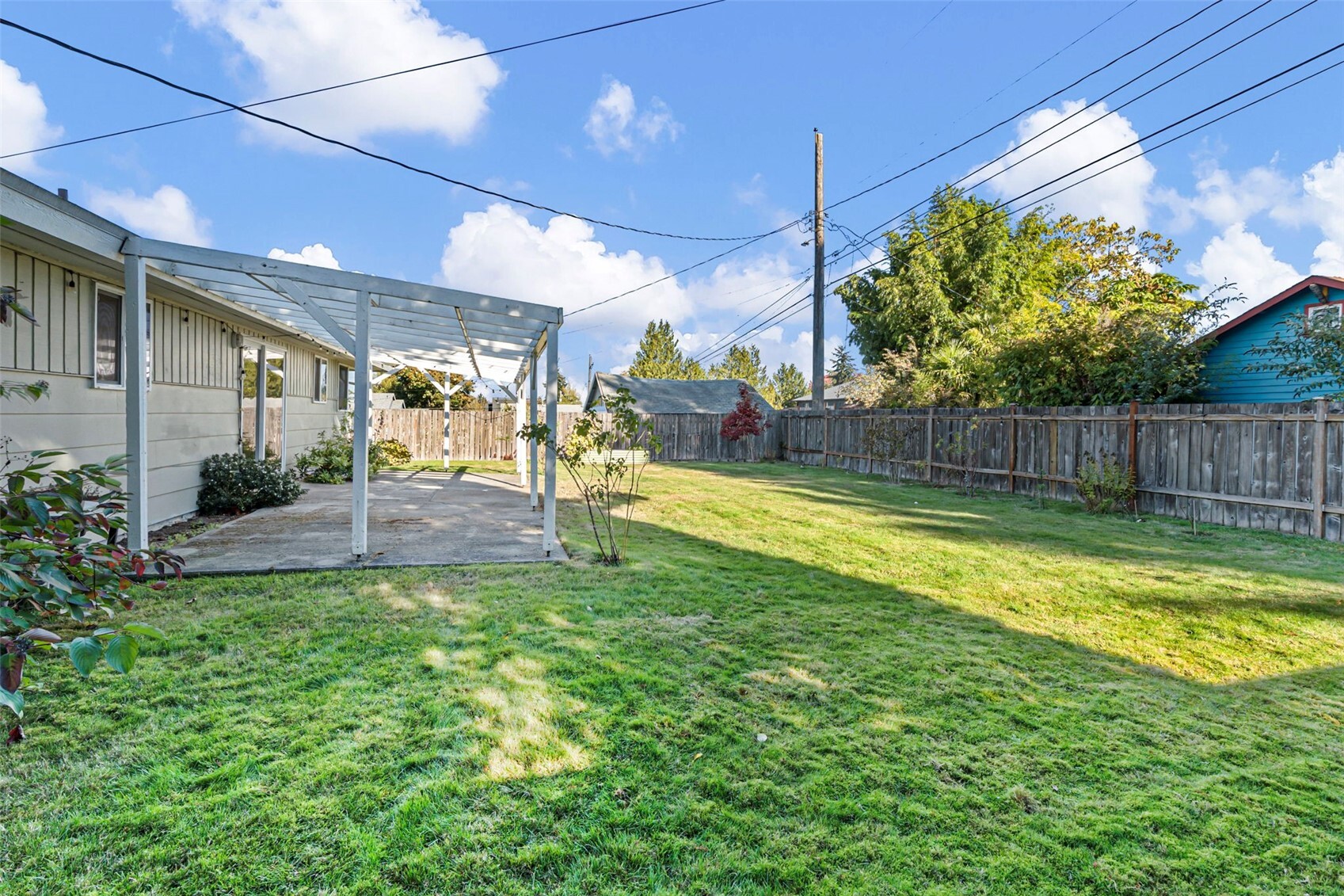 5031 N Bristol Street Property Photo 24