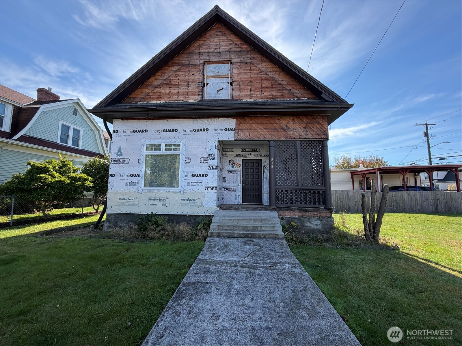 815 6th Street Property Photo 1