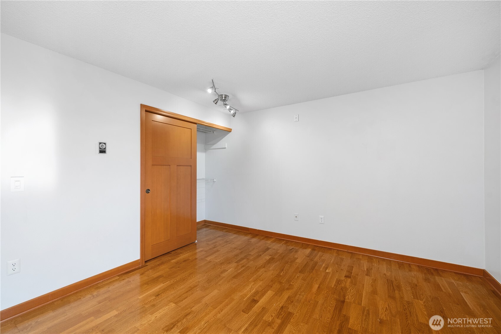 550 Aloha Street 201 Property Photo 10