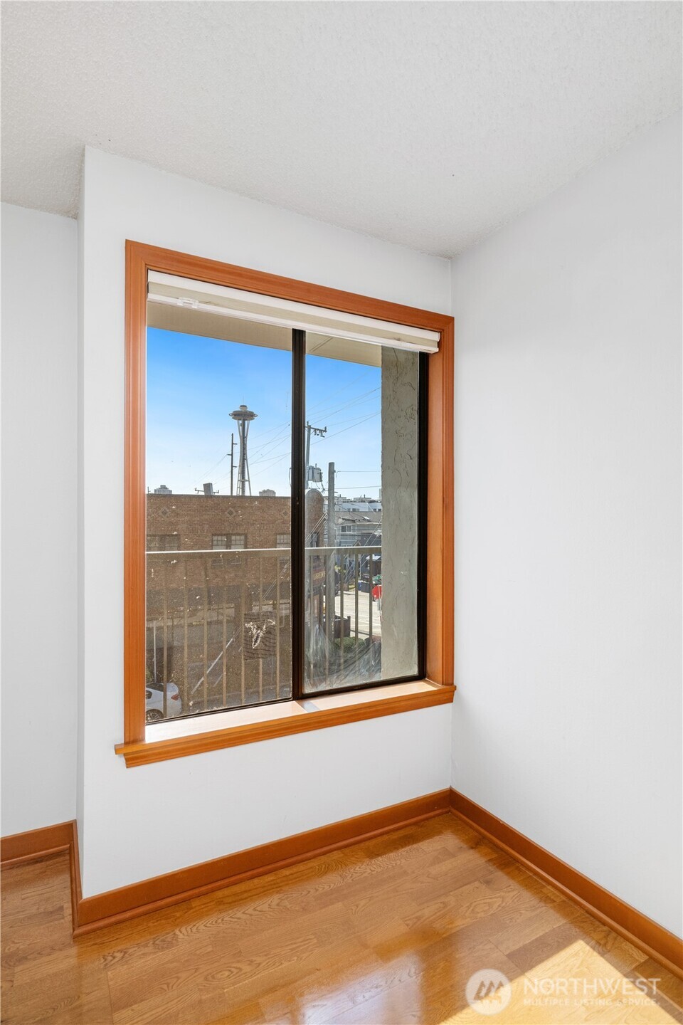 550 Aloha Street 201 Property Photo 11